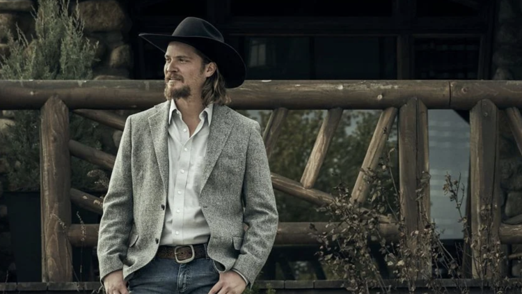 c1e82e76-54ae-4b7b-a9b6-0919b81f91c0 Luke Grimes et ses relations post-Yellowstone