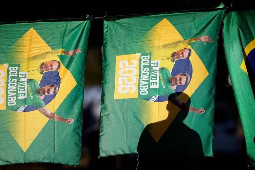 Brazil Election Flavio Bolsonaro: Un leader en exil
