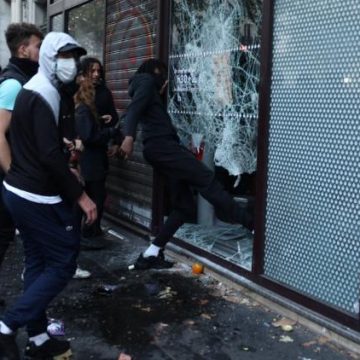 La police sollicite les témoignages pour identifier les responsables des violences