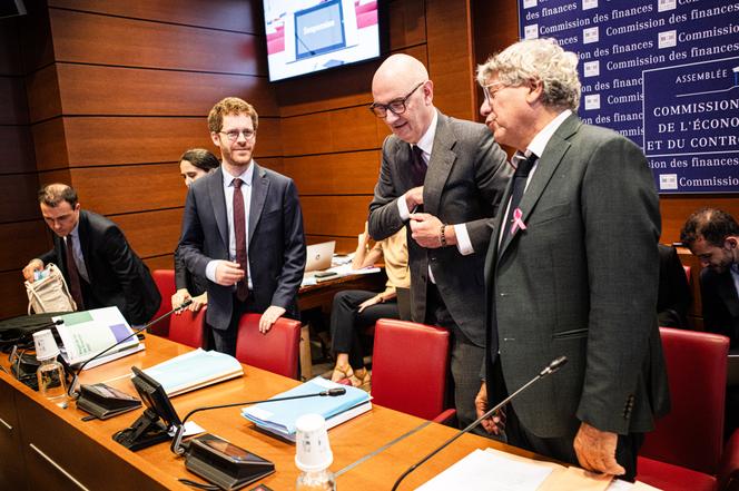 df7d0c07-a45c-4376-8905-01ec7bf8423a Les implications des dépenses en conseil des ministères