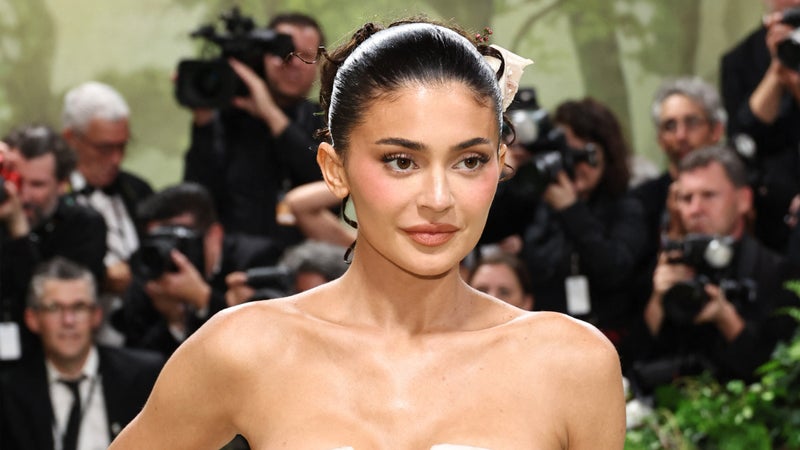 e9c527f1-ad09-4ccd-b88f-eb59cb62bd27 Kylie Jenner se Lance dans la Comédie avec un Premier Rôle Principal