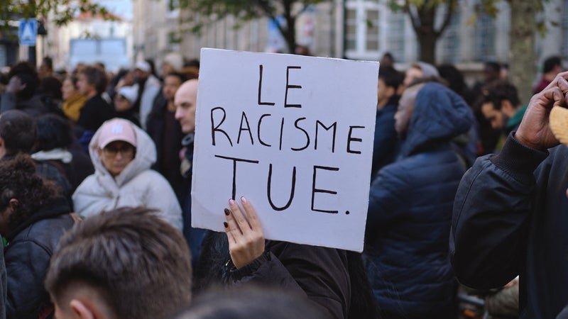 f0e99c16-41ae-489a-b340-303d4b1aa38e Attentat de Trappes: Réactions et Conséquences Politiques