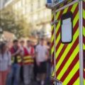 Applaudissements pour les pompiers lors d&rsquo;une mobilisation lycéenne à Paris