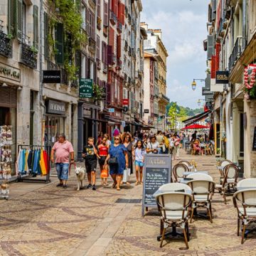 La polémique autour du magasin Laulhère à Bayonne
