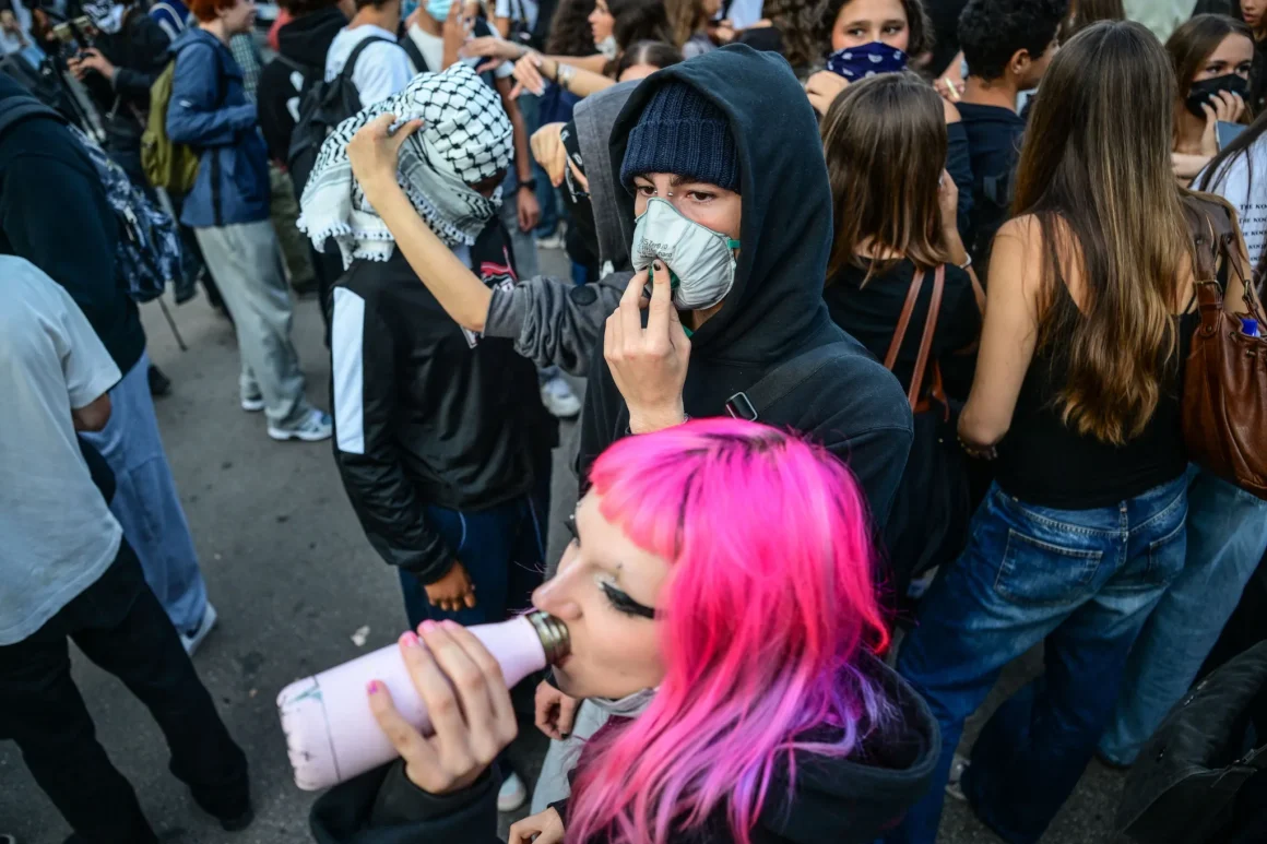 Mobilisation étudiante en soutien aux lycéens